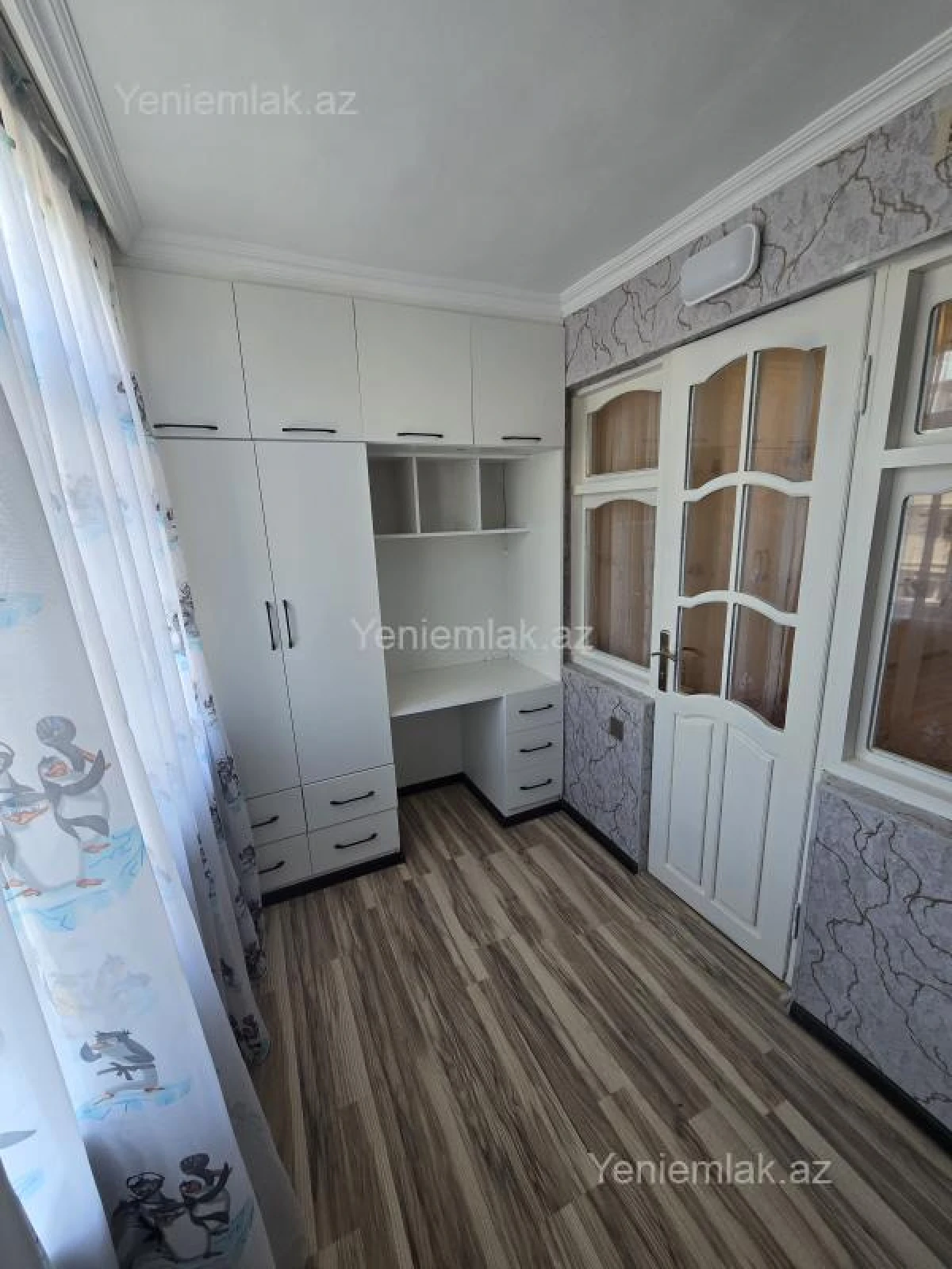 Satılır 2 otaqlı köhnə tikili 50 m²