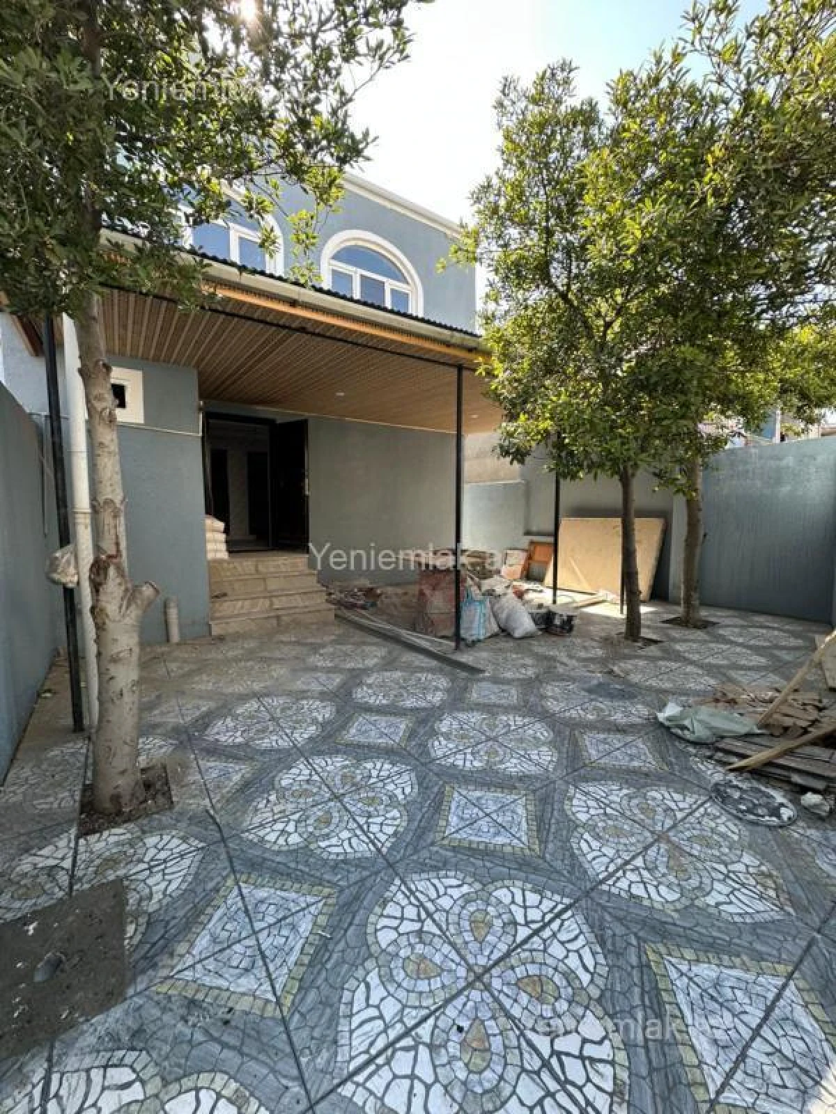 Satılır 5 otaqlı həyət evi 180 m²