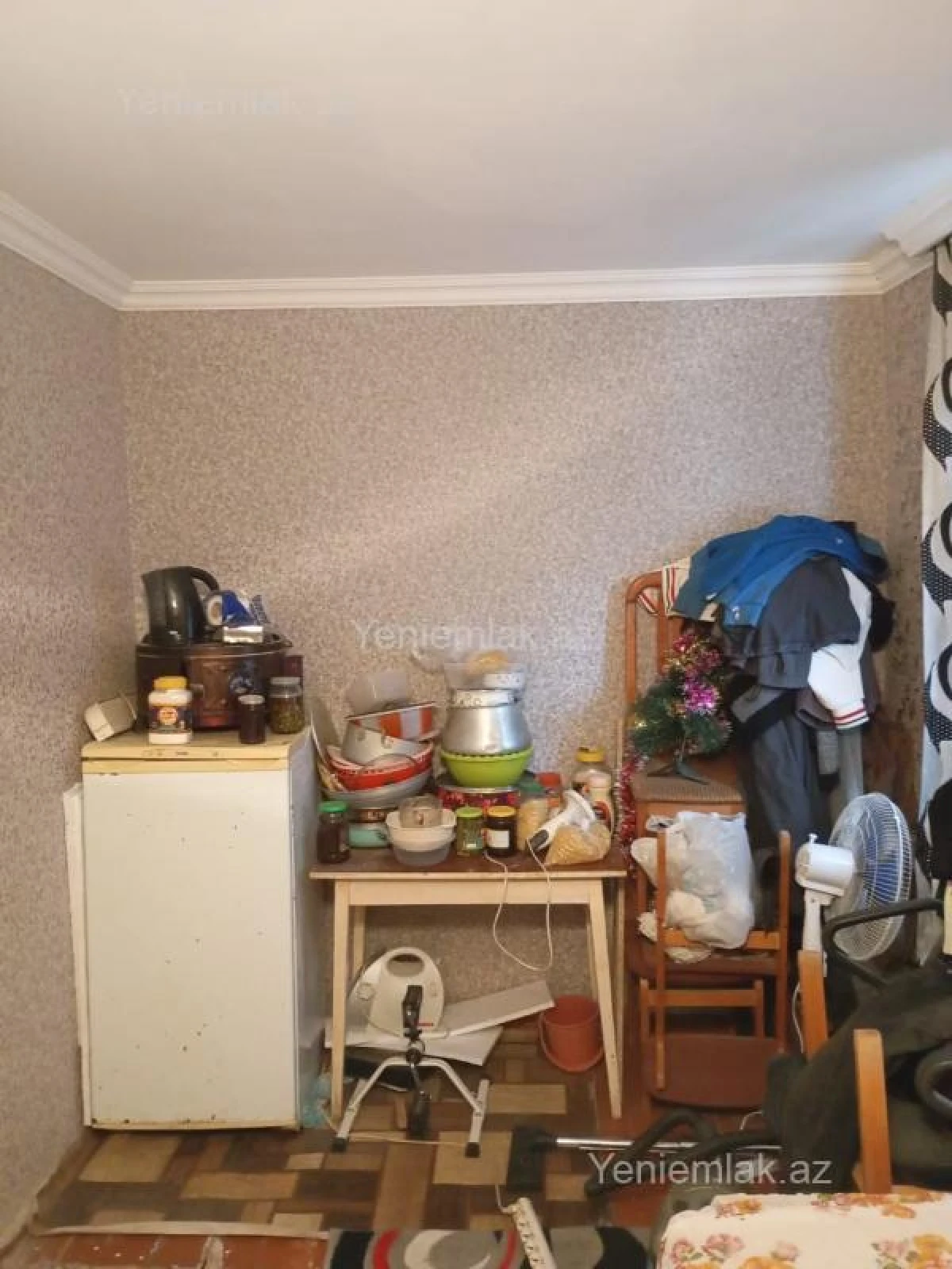 Satılır 2 otaqlı köhnə tikili 42 m²