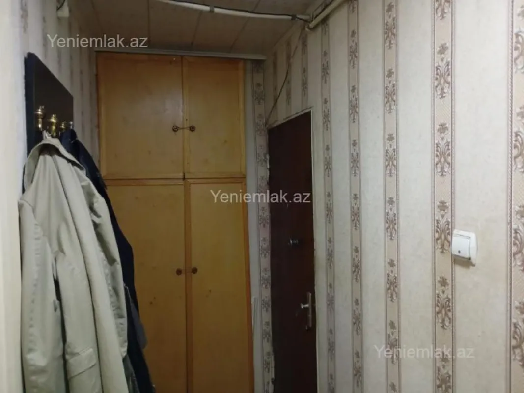 Satılır 2 otaqlı köhnə tikili 42 m²