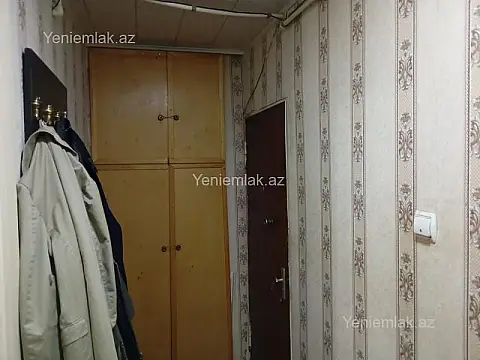 Satılır 2 otaqlı köhnə tikili 42 m²