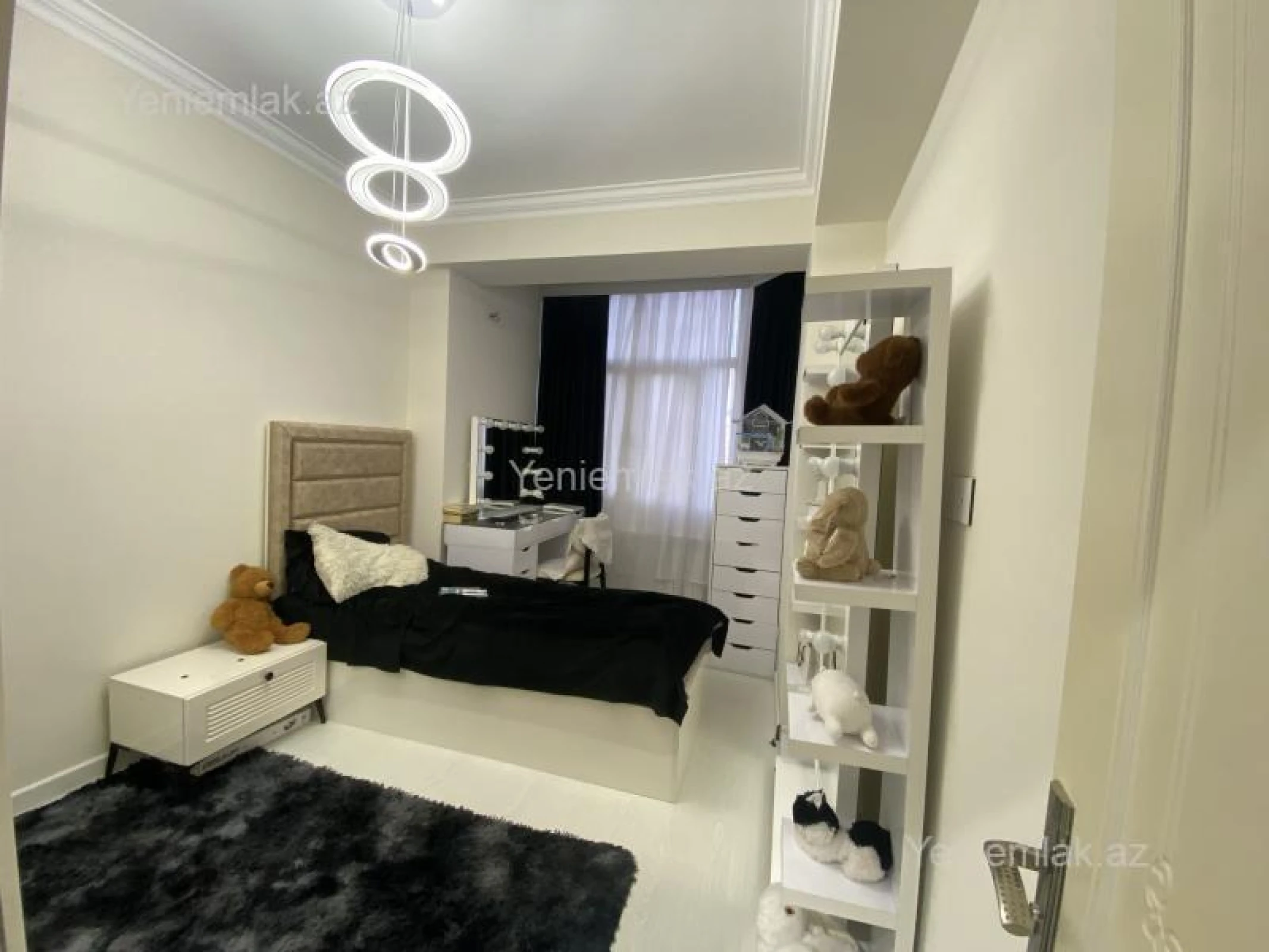 Satılır 3 otaqlı yeni tikili 90 m²