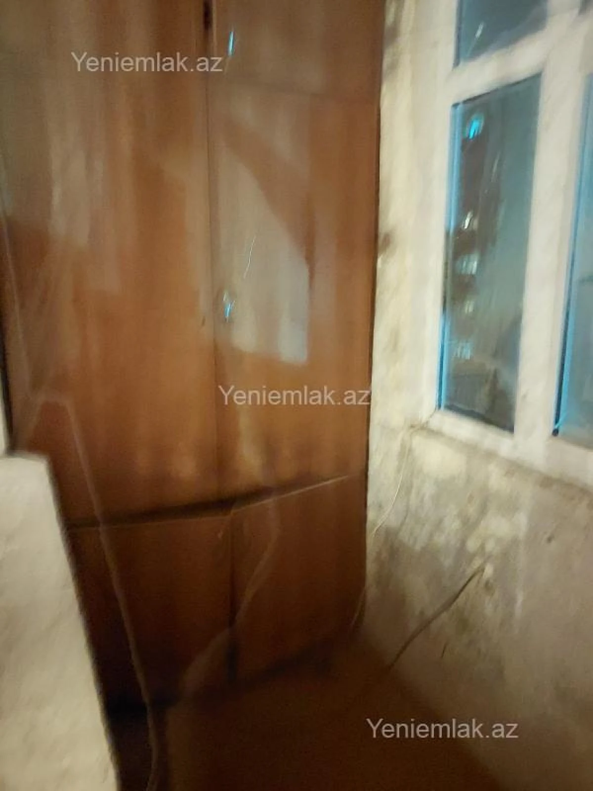 Satılır 2 otaqlı köhnə tikili 54 m²