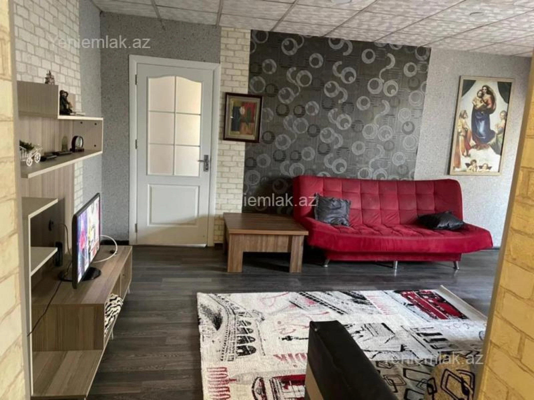 Satılır 10 otaqlı həyət evi 320 m²