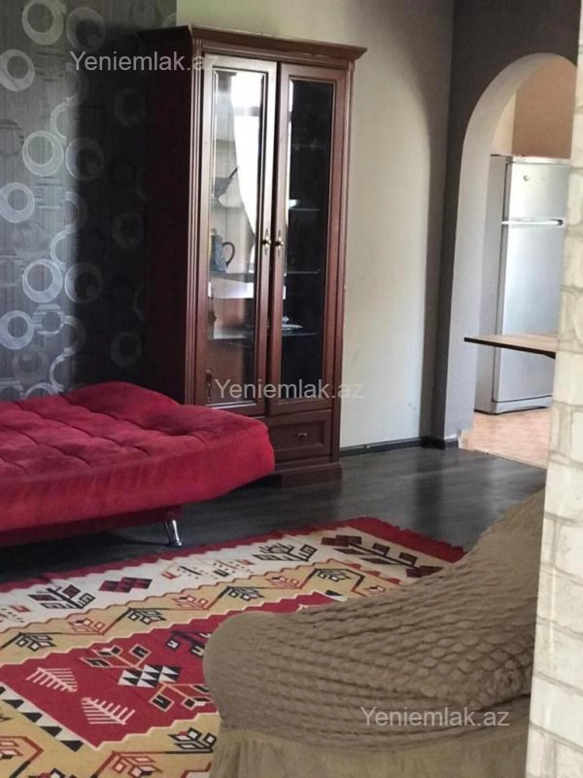 Satılır 10 otaqlı həyət evi 320 m²