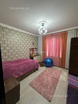Satılır 4 otaqlı həyət evi 200 m²