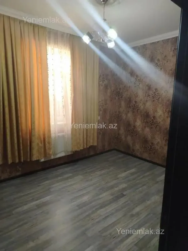 Satılır 4 otaqlı həyət evi 120 m²