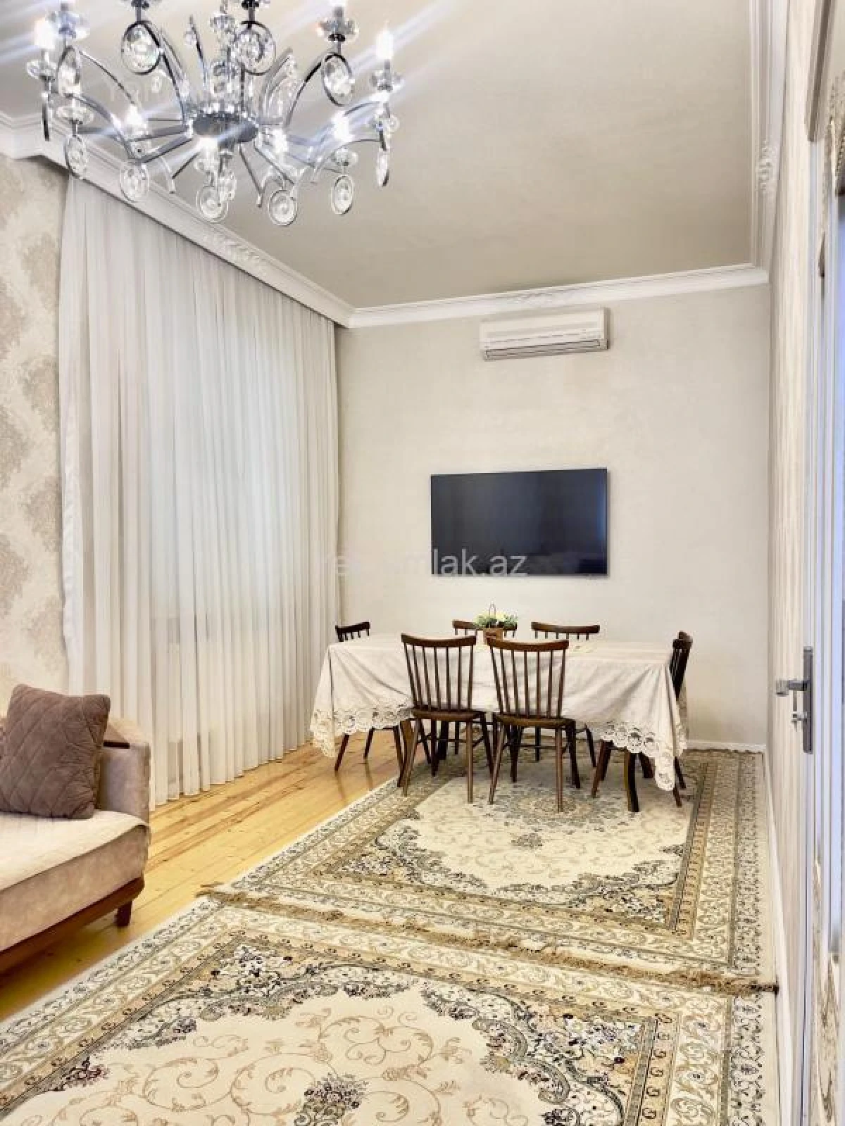 Satılır 6 otaqlı həyət evi 160 m²