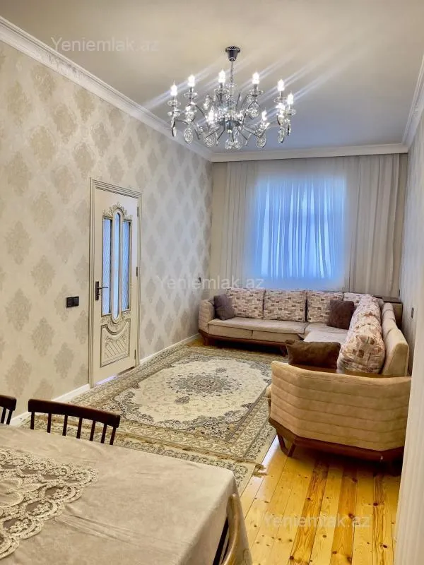Satılır 6 otaqlı həyət evi 160 m²
