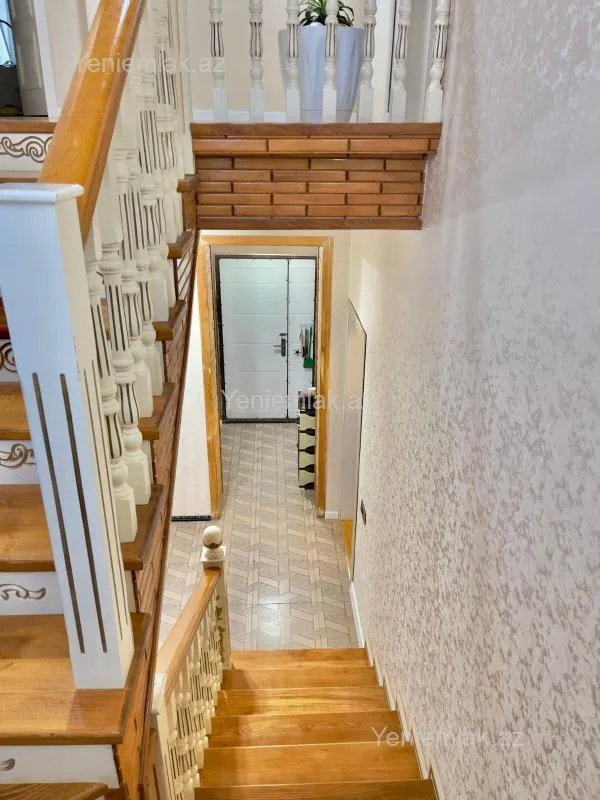 Satılır 6 otaqlı həyət evi 160 m²