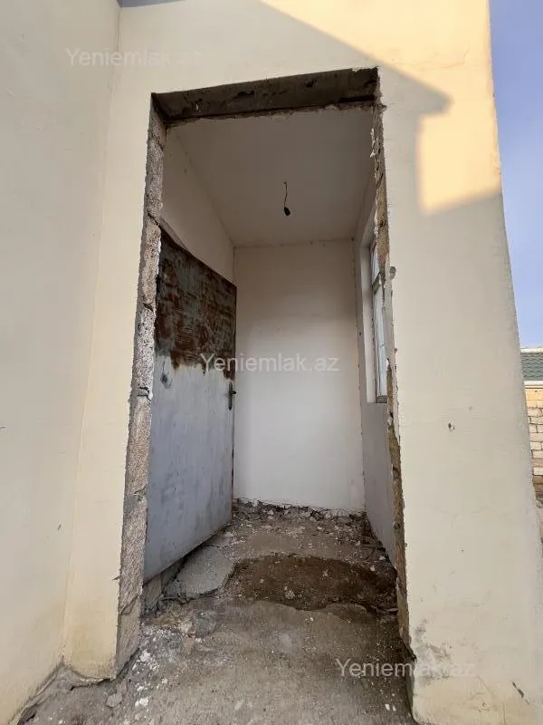 Satılır 4 otaqlı həyət evi 121 m²
