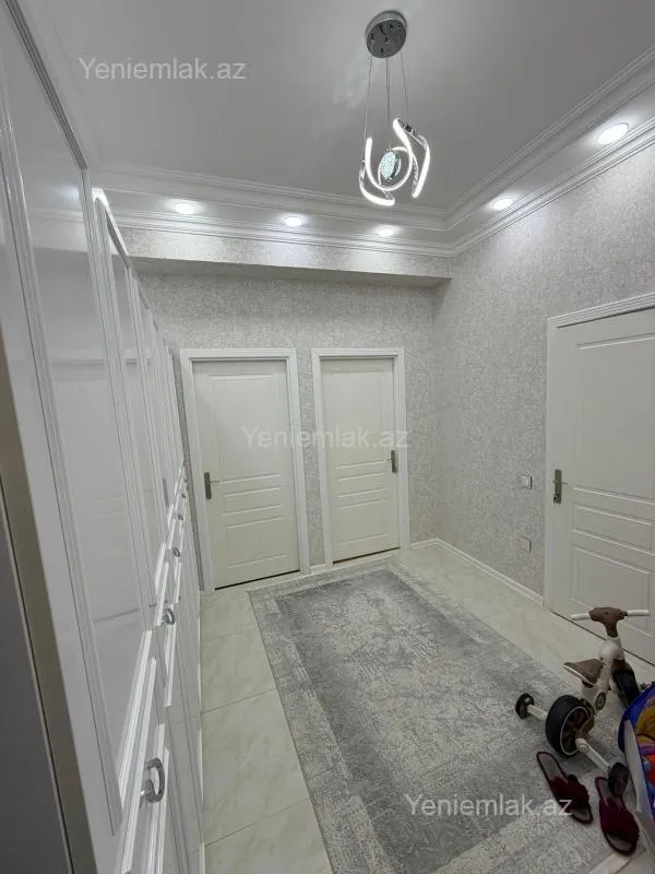 Satılır 2 otaqlı yeni tikili 69 m²