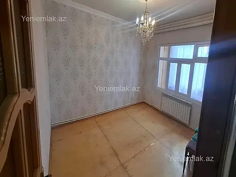 Satılır 2 otaqlı köhnə tikili 56 m²