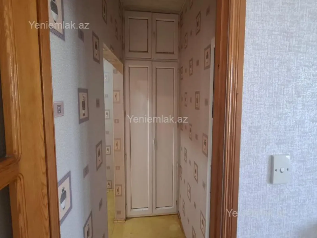 Satılır 2 otaqlı köhnə tikili 56 m²