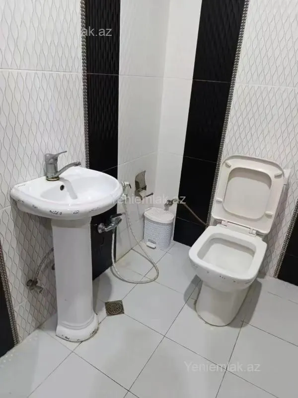 Satılır 3 otaqlı yeni tikili 118 m²