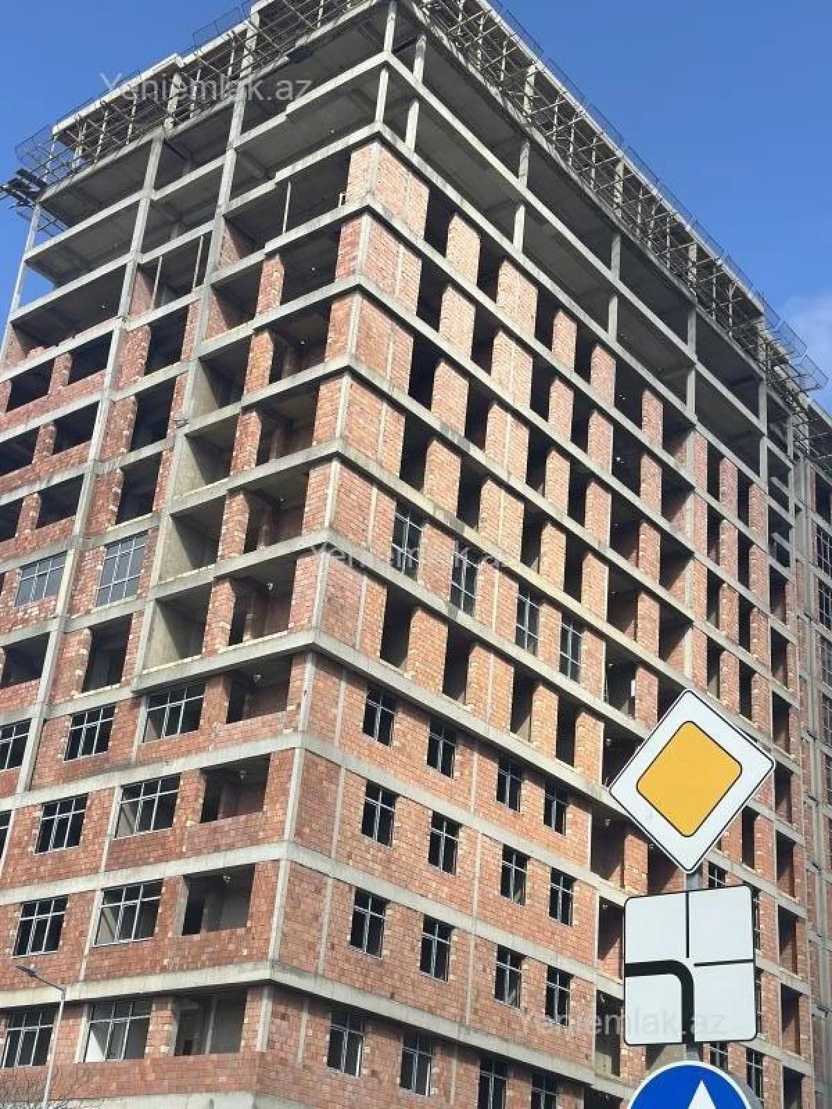 Satılır 3 otaqlı yeni tikili 113 m²