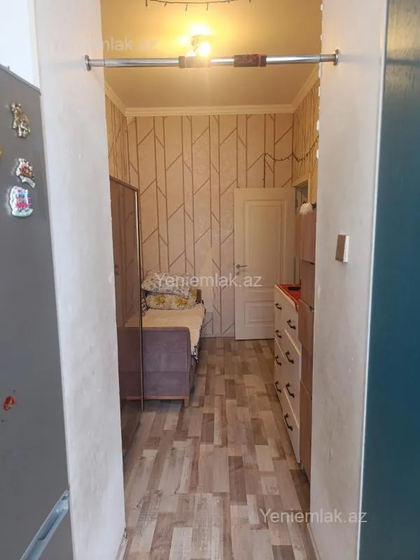 Satılır 2 otaqlı köhnə tikili 65 m²