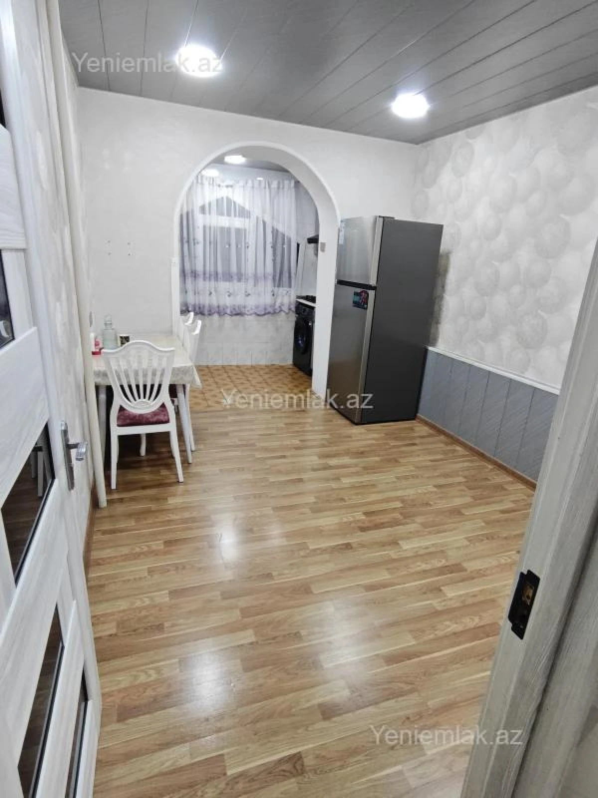 Satılır 3 otaqlı köhnə tikili 60 m²