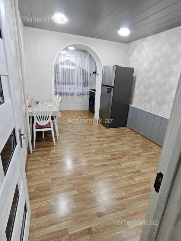 Satılır 3 otaqlı köhnə tikili 60 m²