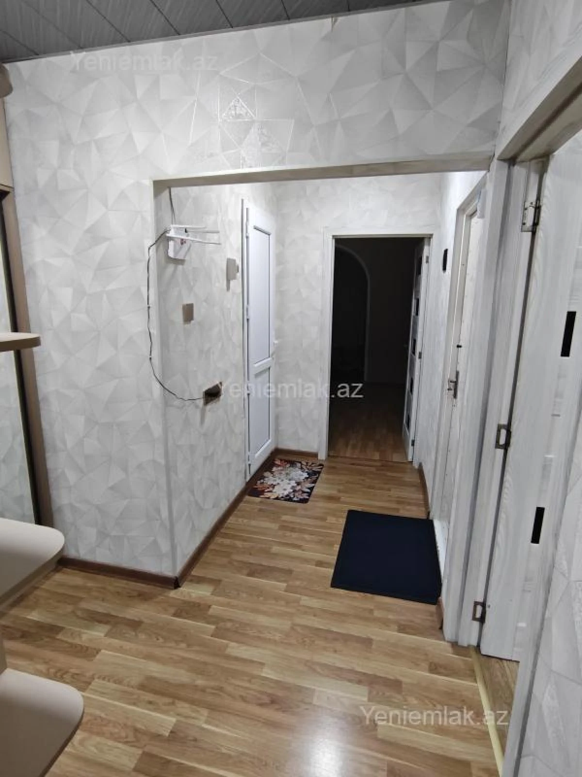 Satılır 3 otaqlı köhnə tikili 60 m²