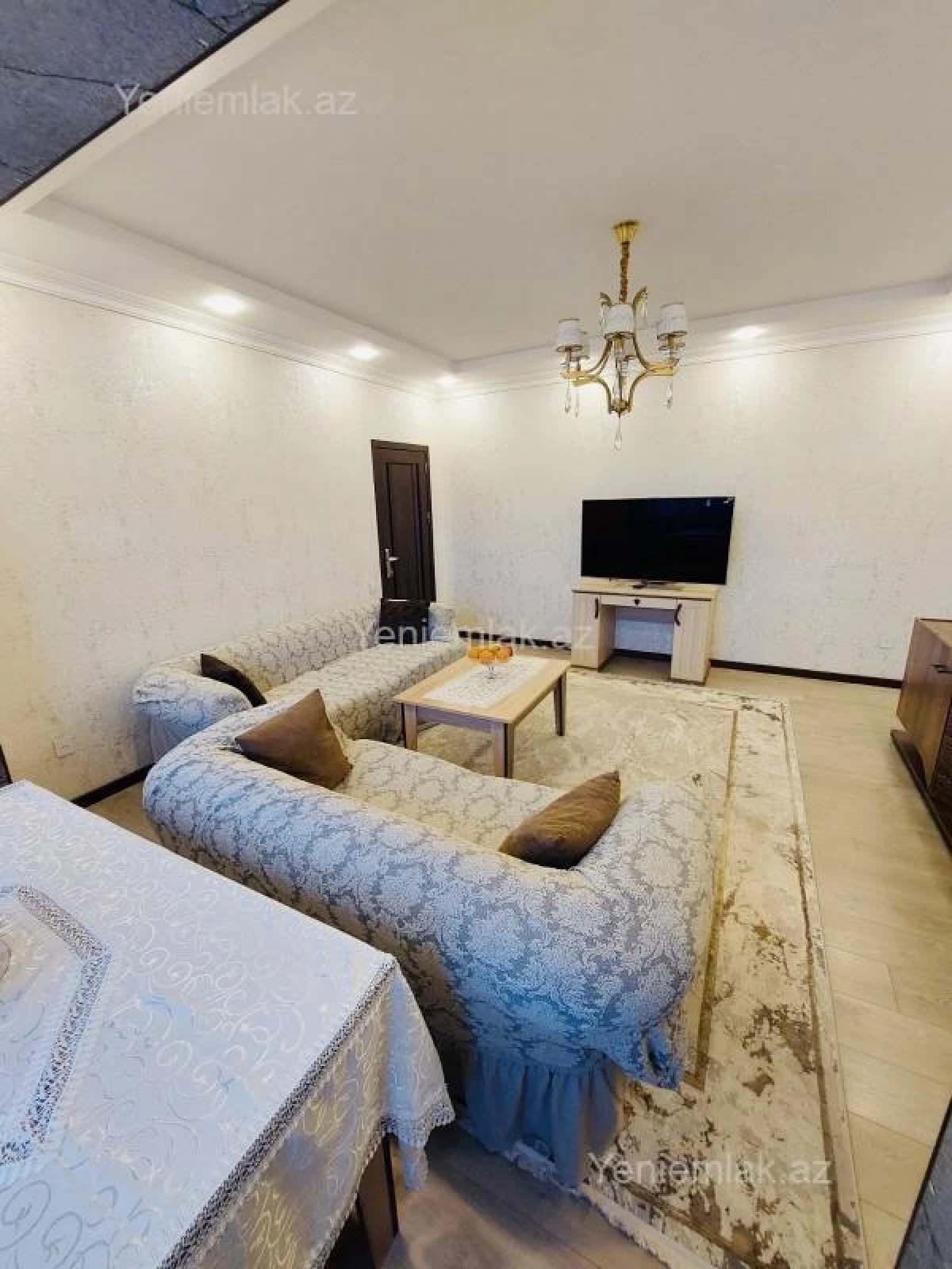 Satılır 4 otaqlı köhnə tikili 120 m²