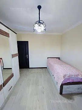 Satılır 4 otaqlı köhnə tikili 120 m²