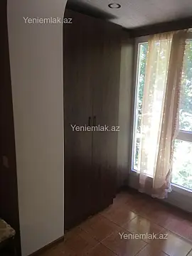 Satılır 1 otaqlı köhnə tikili 35 m²