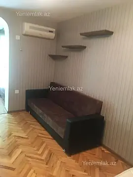 Satılır 1 otaqlı köhnə tikili 35 m²