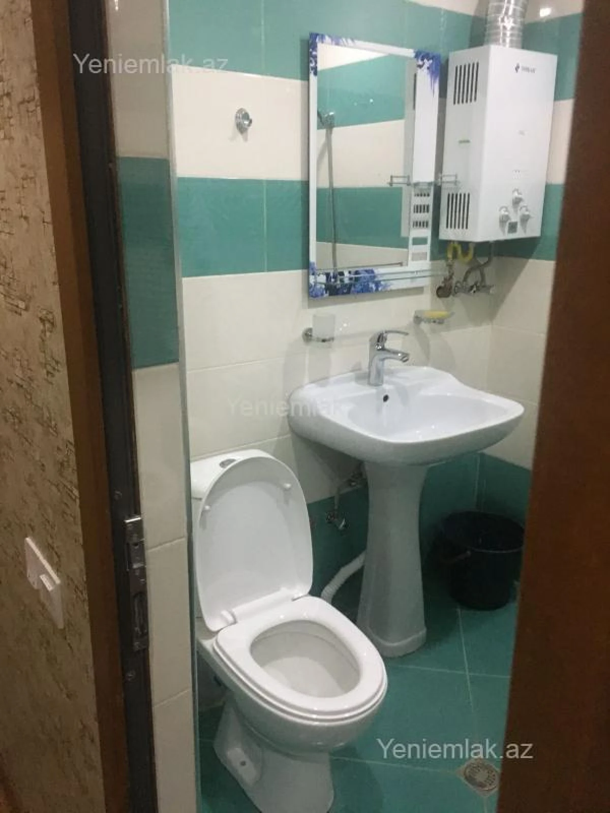 Satılır 1 otaqlı köhnə tikili 35 m²