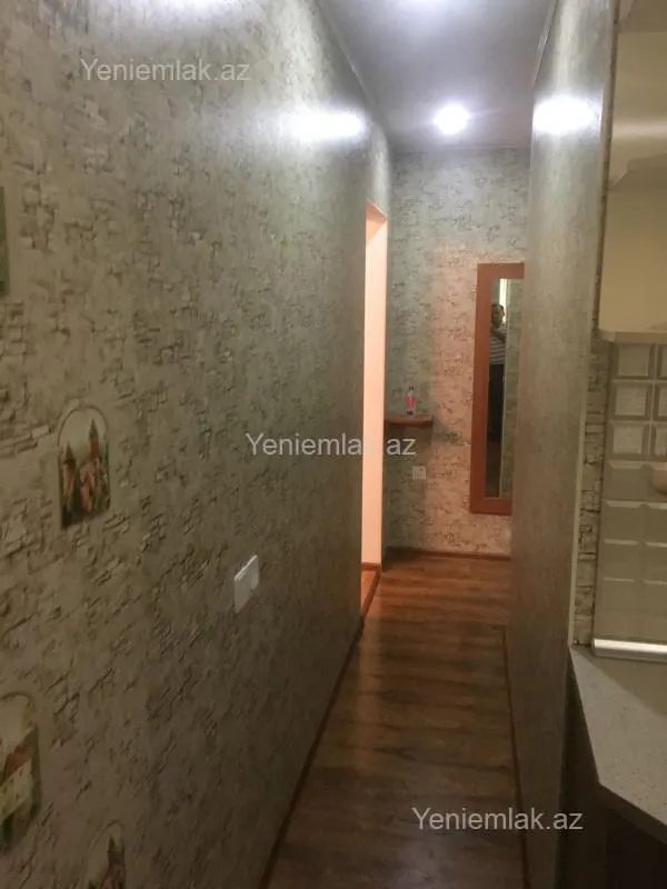 Satılır 1 otaqlı köhnə tikili 35 m²