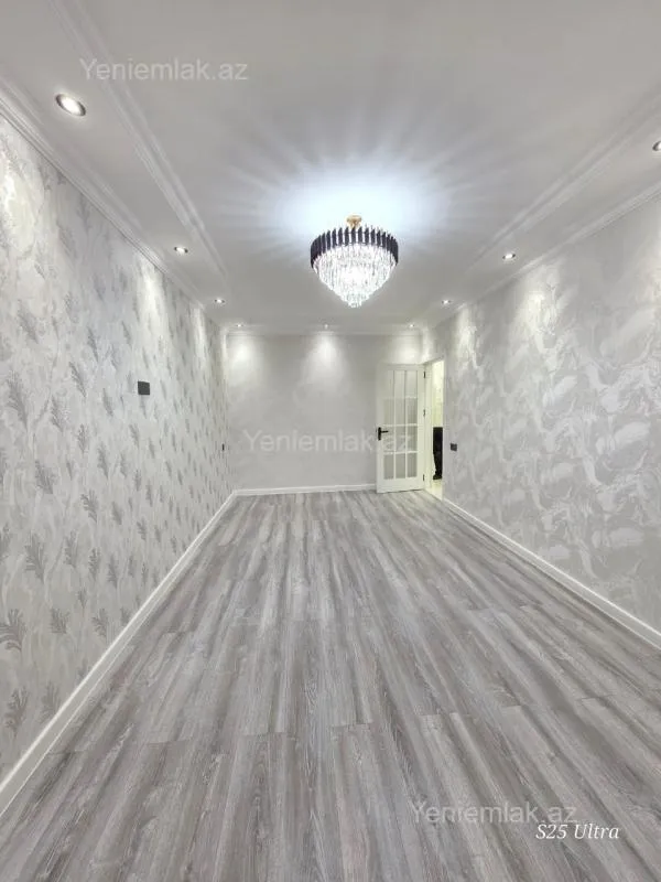 Satılır 3 otaqlı köhnə tikili 75 m²