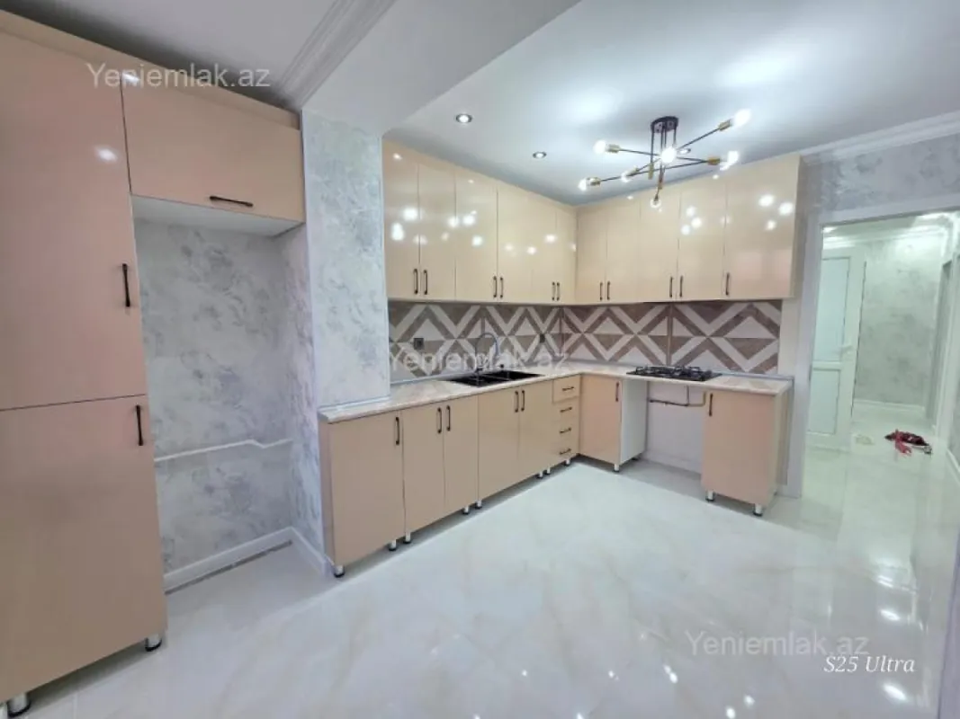 Satılır 3 otaqlı köhnə tikili 75 m²