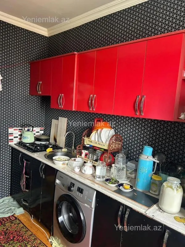 Satılır 2 otaqlı köhnə tikili 60 m²