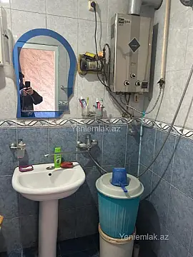 Satılır 2 otaqlı köhnə tikili 60 m²