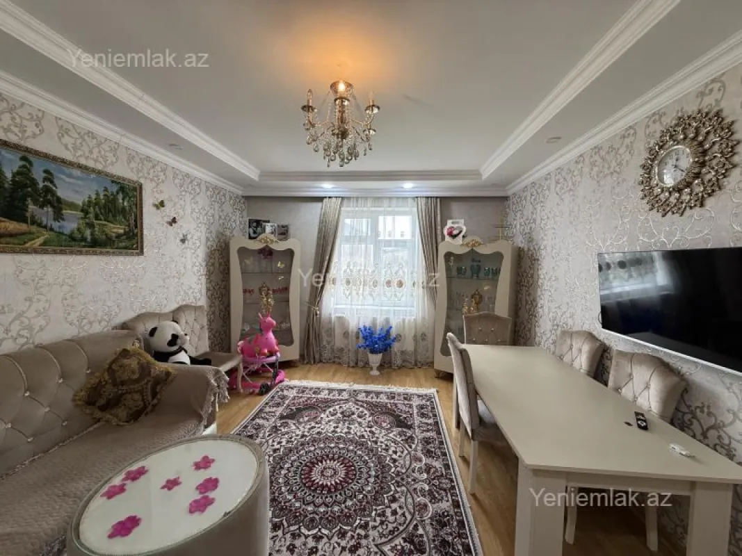 Satılır 4 otaqlı həyət evi 100 m²