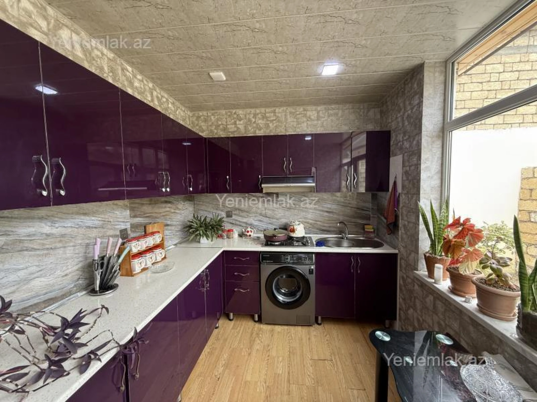 Satılır 4 otaqlı həyət evi 100 m²