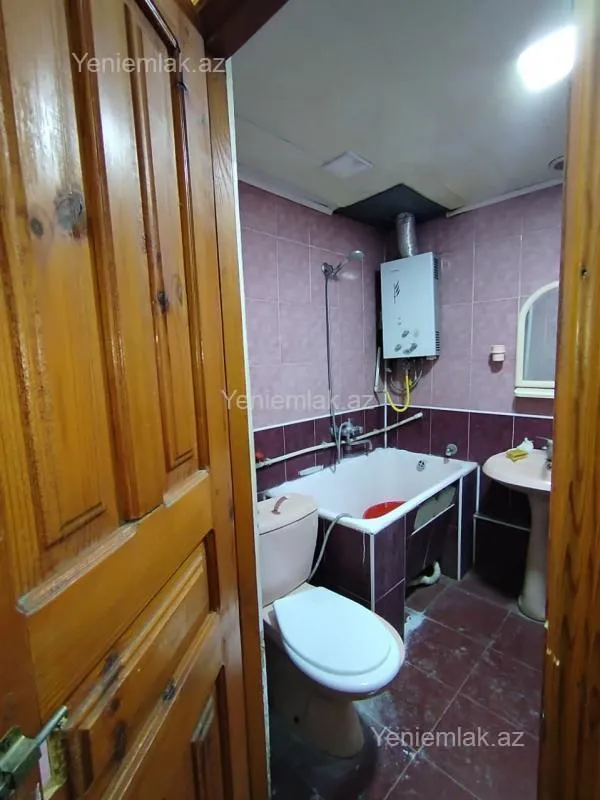 Satılır 2 otaqlı köhnə tikili 50 m²
