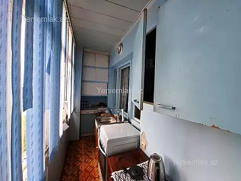 Satılır 1 otaqlı köhnə tikili 32 m²