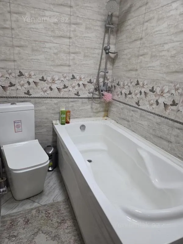 Satılır 2 otaqlı yeni tikili 45 m²