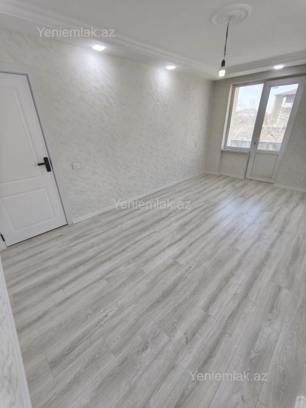 Satılır 1 otaqlı köhnə tikili 30 m²