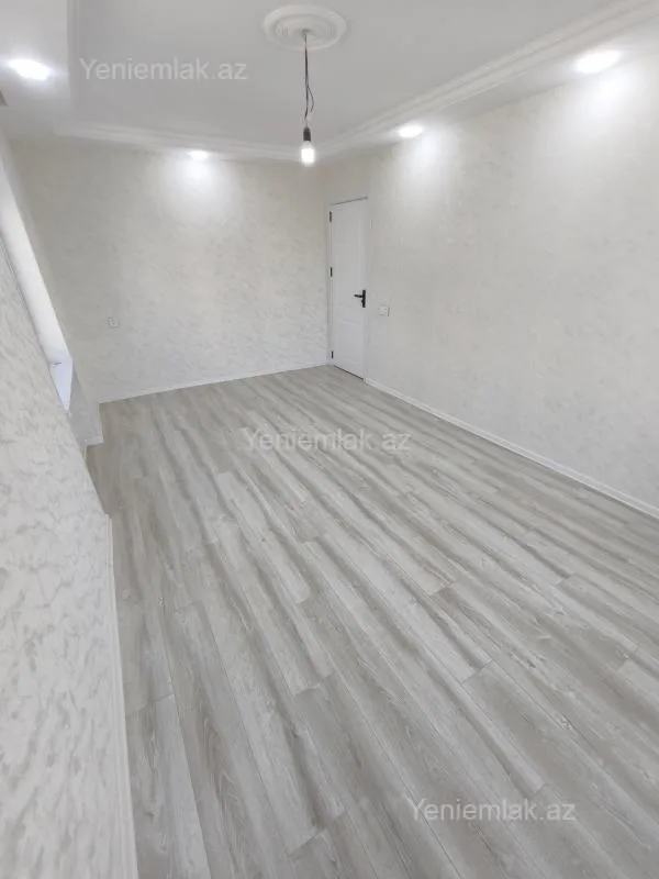 Satılır 1 otaqlı köhnə tikili 30 m²