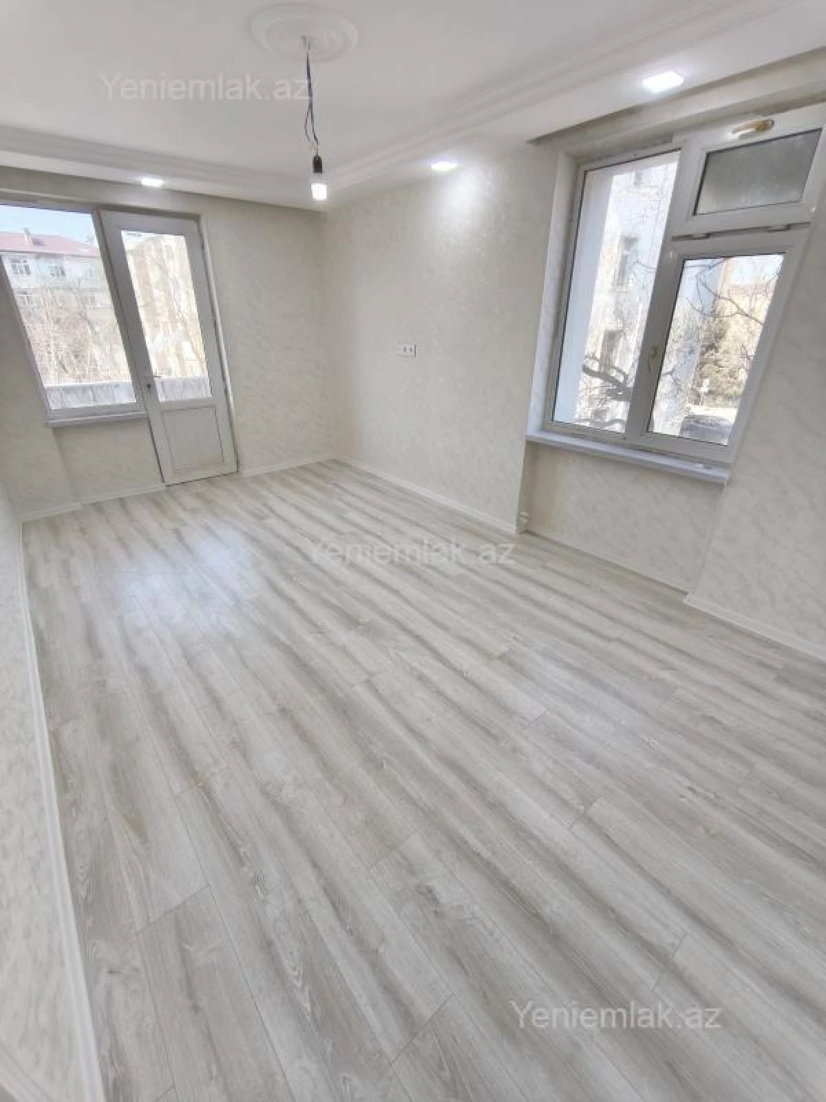 Satılır 1 otaqlı köhnə tikili 30 m²
