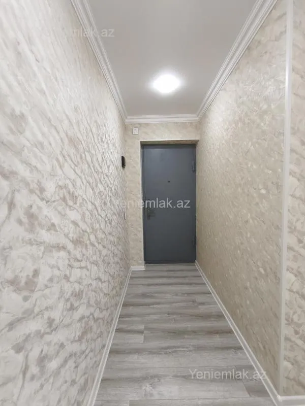 Satılır 1 otaqlı köhnə tikili 30 m²