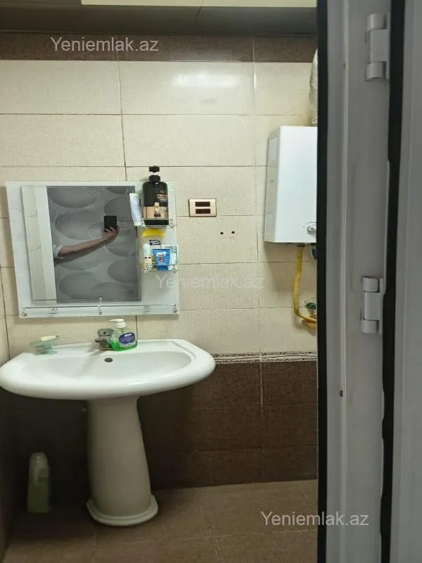 Satılır 2 otaqlı köhnə tikili 48 m²