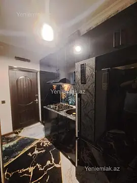 Satılır 2 otaqlı köhnə tikili 35 m²