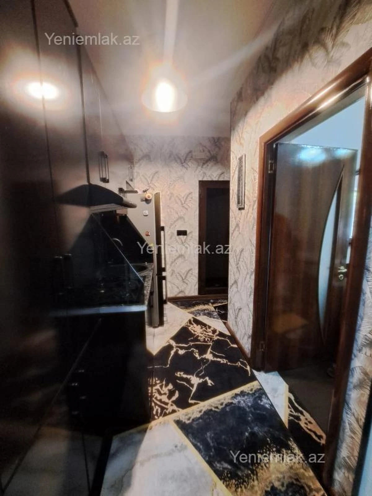 Satılır 2 otaqlı köhnə tikili 35 m²