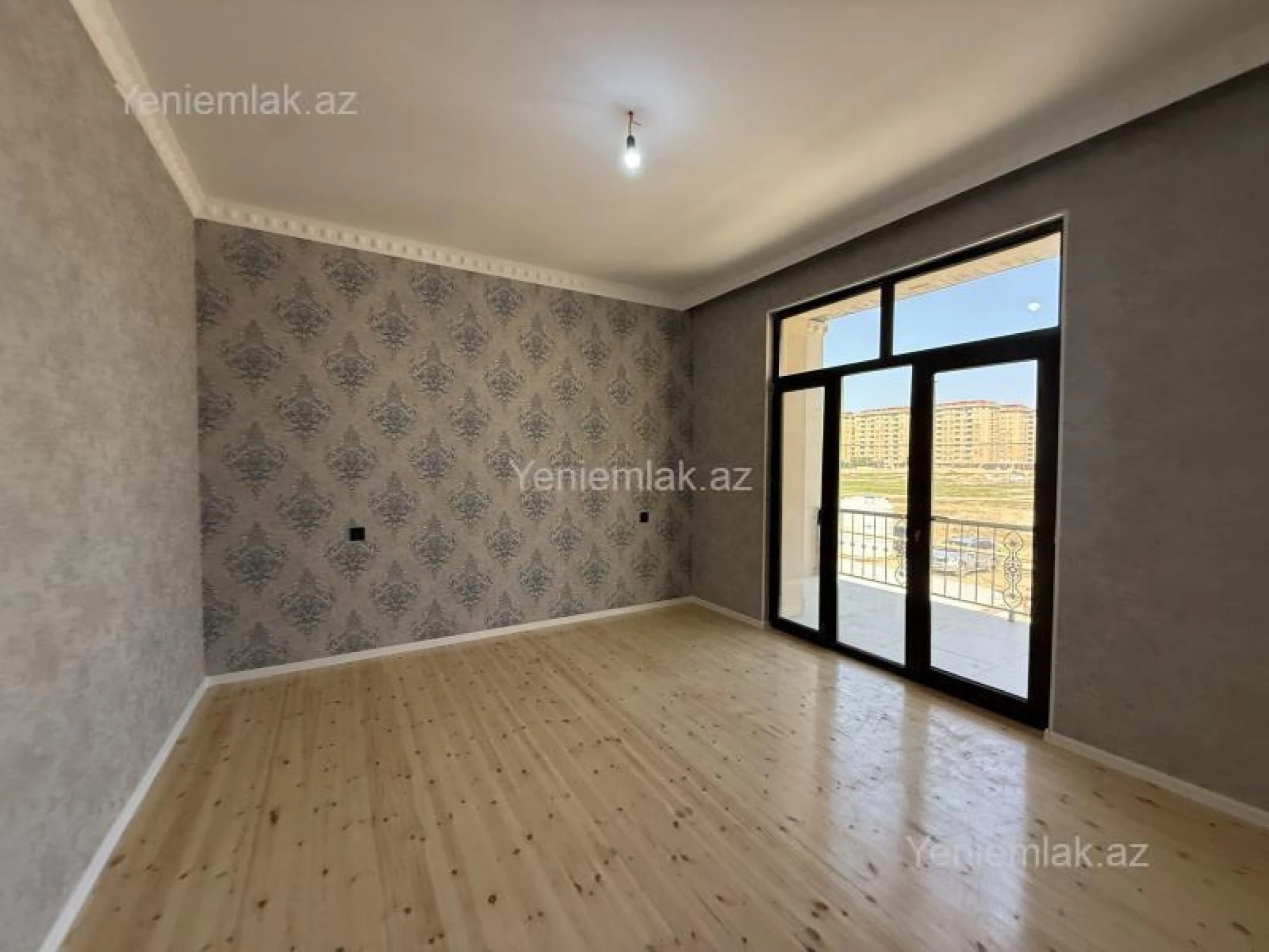 Satılır 6 otaqlı həyət evi 250 m²
