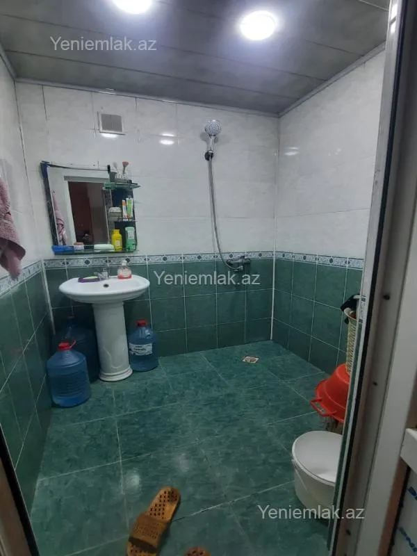 Satılır 2 otaqlı köhnə tikili 50 m²