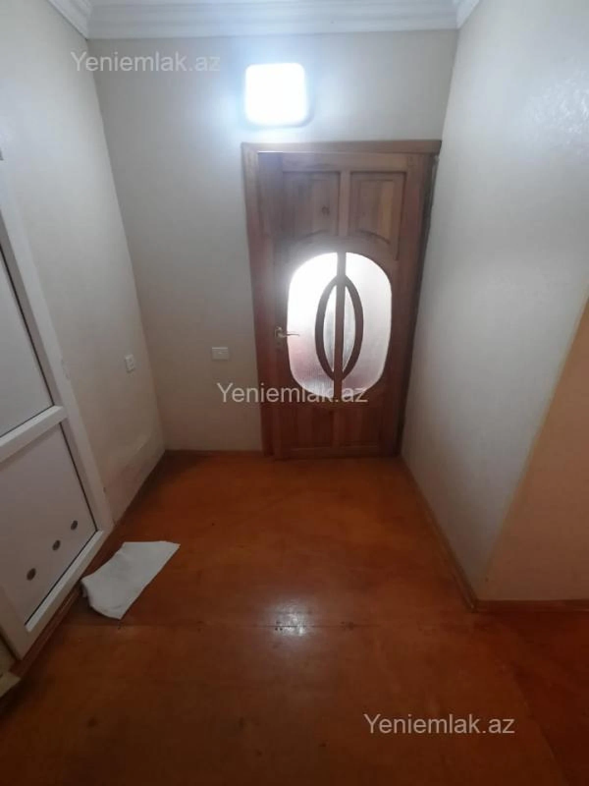 Satılır 2 otaqlı köhnə tikili 50 m²