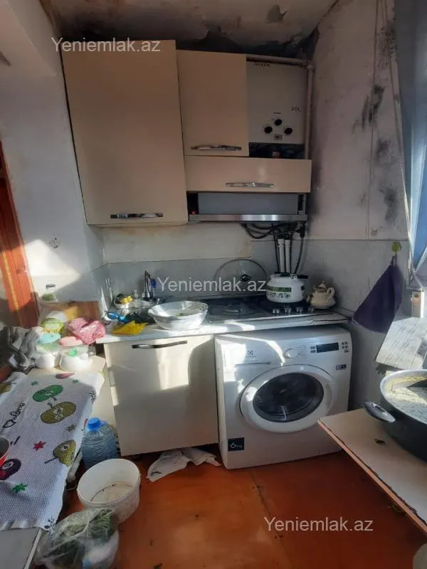Satılır 2 otaqlı köhnə tikili 50 m²